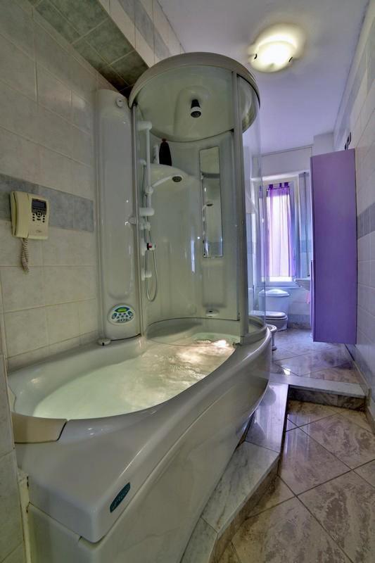 Appartamento Con Idromassaggio E Parcheggio Privato Gratuito,Strategico Per Le Cinque Terre E Golfo Dei Poeti La Spezia Exterior photo