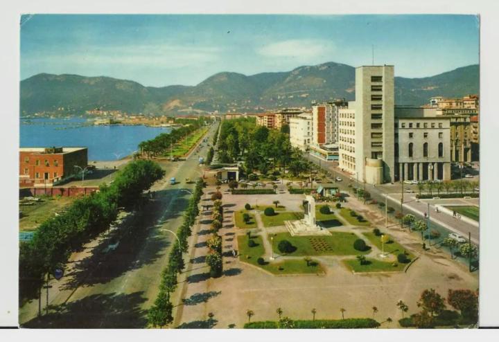 Appartamento Con Idromassaggio E Parcheggio Privato Gratuito,Strategico Per Le Cinque Terre E Golfo Dei Poeti La Spezia Exterior photo